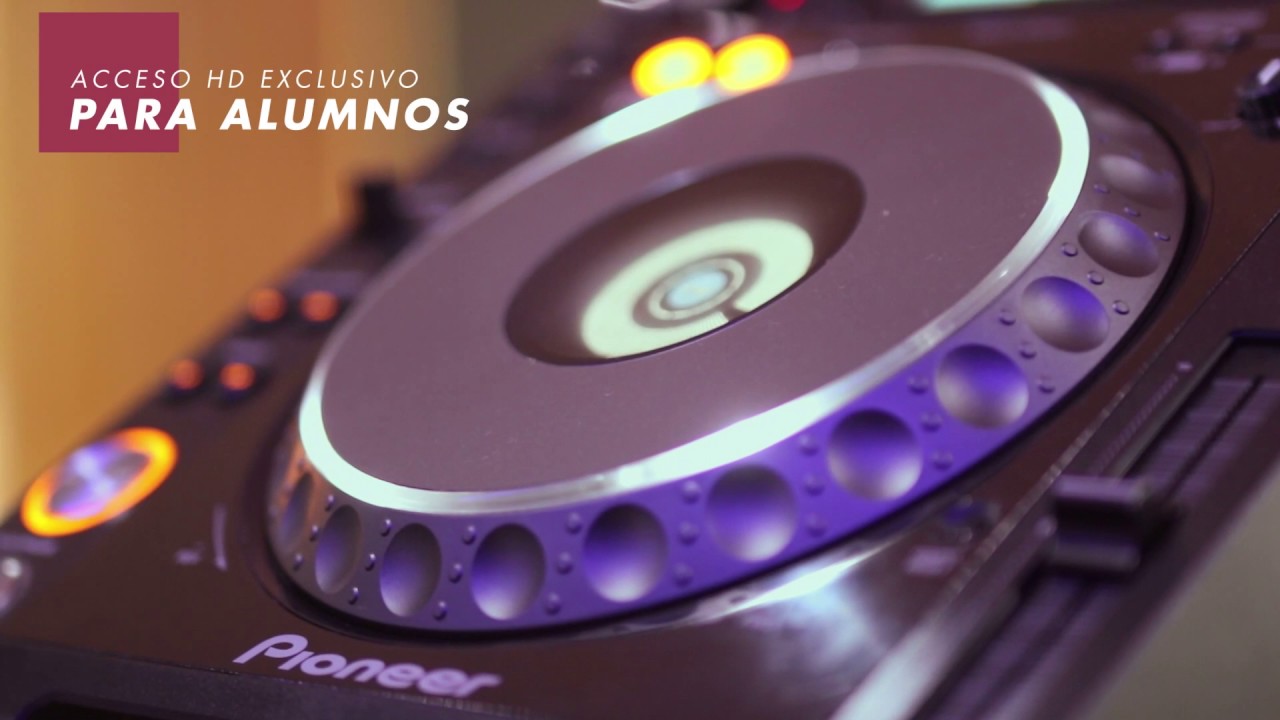 Bedroom Essentials 002 : Beatmatch