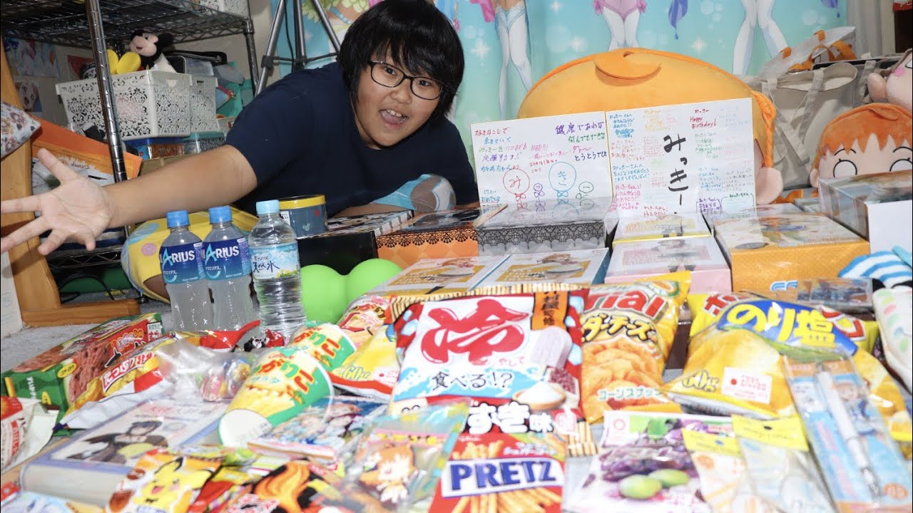 みんなからの誕生日プレゼントを開封！！！
