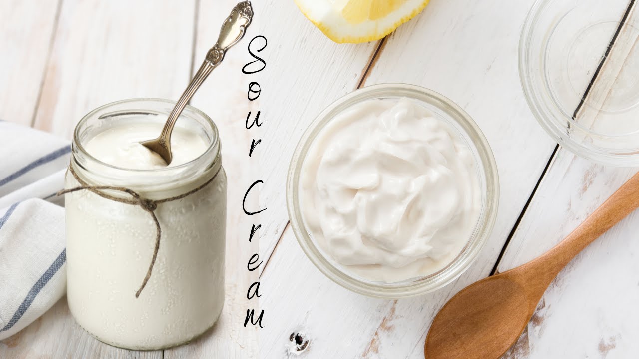 Homemade Fermented Sour Cream #guthealth #sourcream