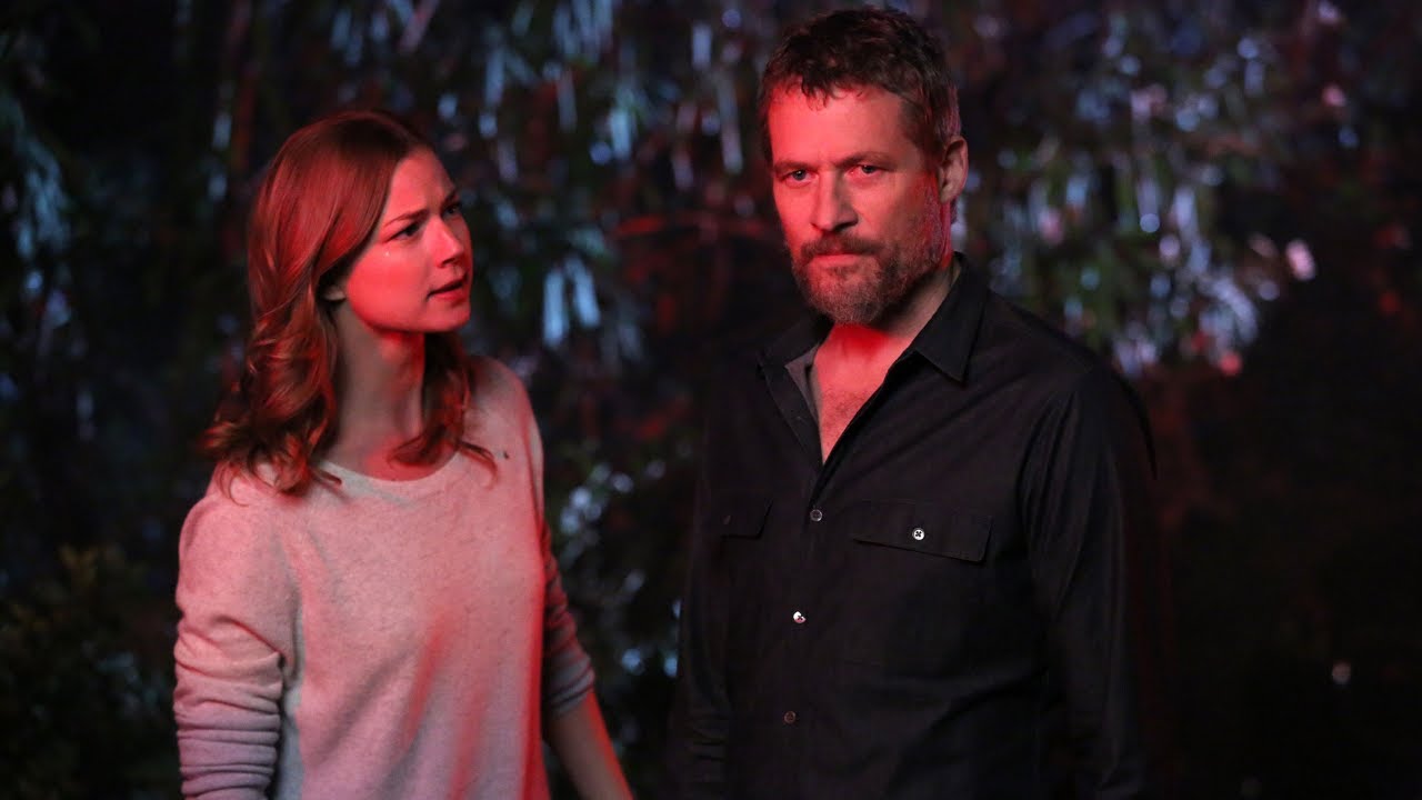 Emily Thorne reveals herself to her father David Clarke