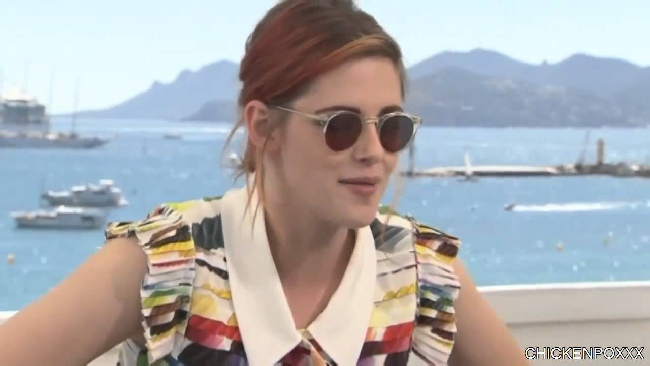 Cute and funny moments with Kristen Stewart! (PART 43)