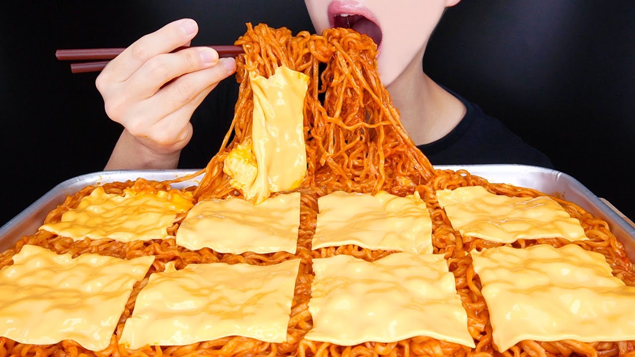 ASMR MOZZARELLA FIRE NOODLES CHEESY COOKING MUKBANG モッパン 咀嚼音 チーズ プルダックポックンミョン 불닭볶음면 먹방 EATING SOUNDS