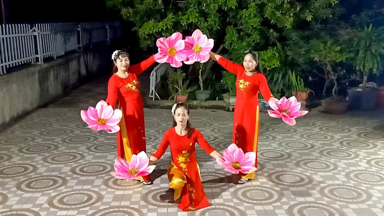 Trồng Cây Lại Nhớ Đến Người - Chi hội phụ nữ xóm 2 thôn Đại An, xã Yên Đồng, tỉnh Ninh Bình.