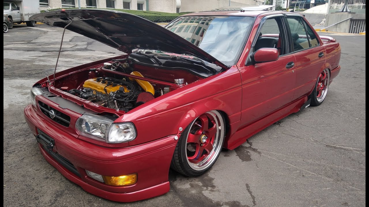 ¡Nissan B13 con ESTILO sin igual!