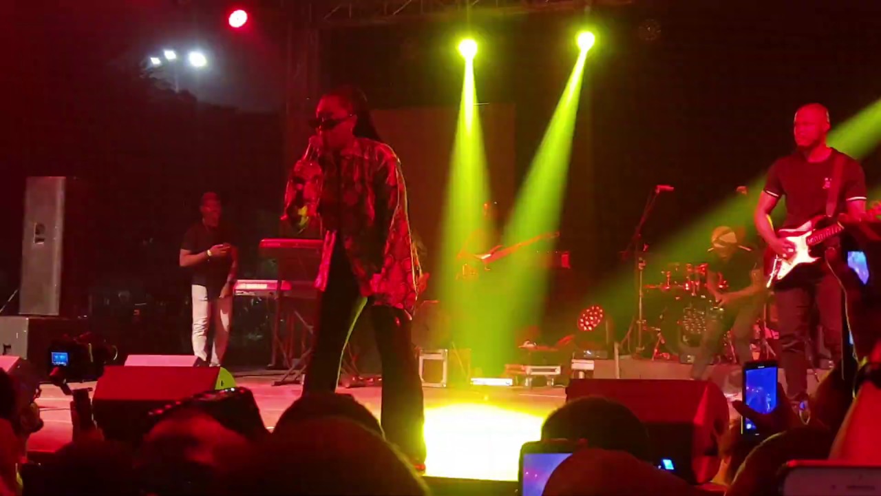 Tems- Try Me ( Live Performance Video)
