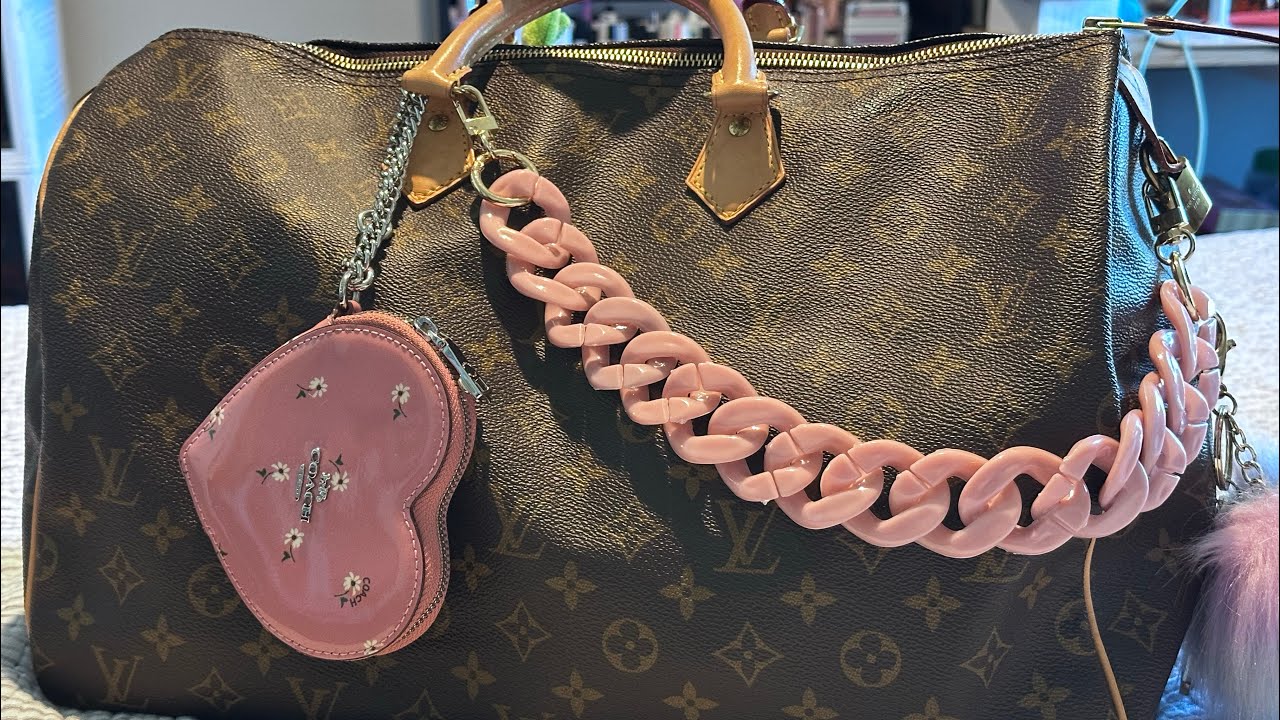 What’s in my Louis Vuitton Speedy 45 Monogram Print Bag .  Blessings 