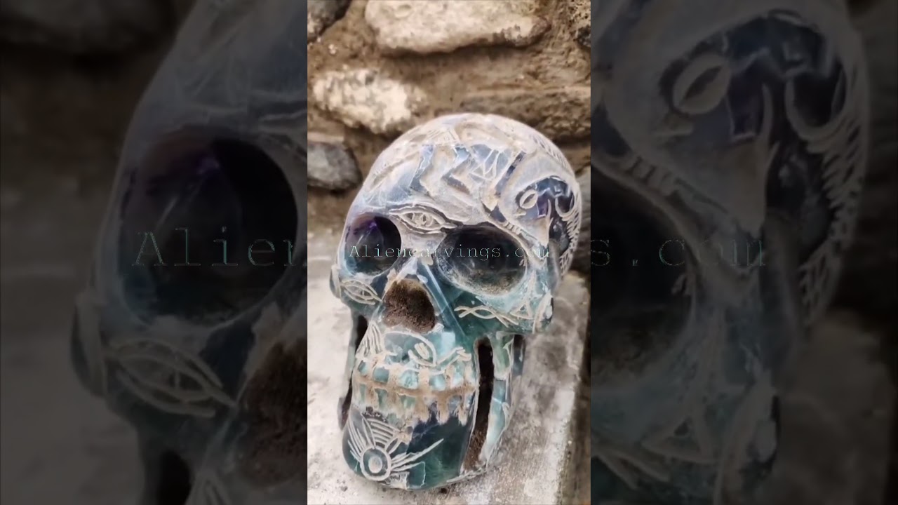 Buried in Tula Hidalgo Mexico these #aliencarvings defy #ancienthistory as we know it. #ancientlife