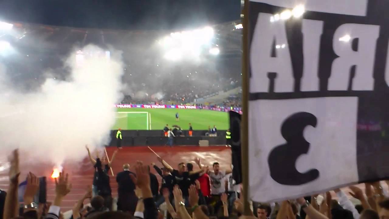 JUVE-napoli Finale Coppa Italia: NOI SIAMO LA CURVA SUD...mp4
