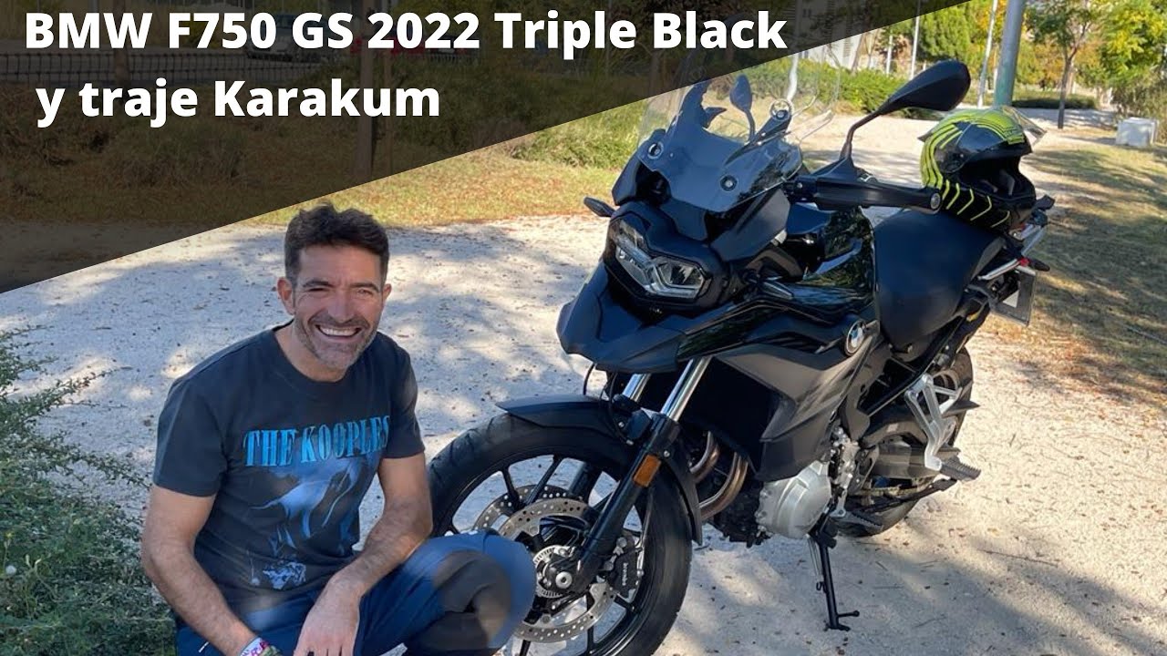 BMW F750 GS Triple Black y traje Karakum