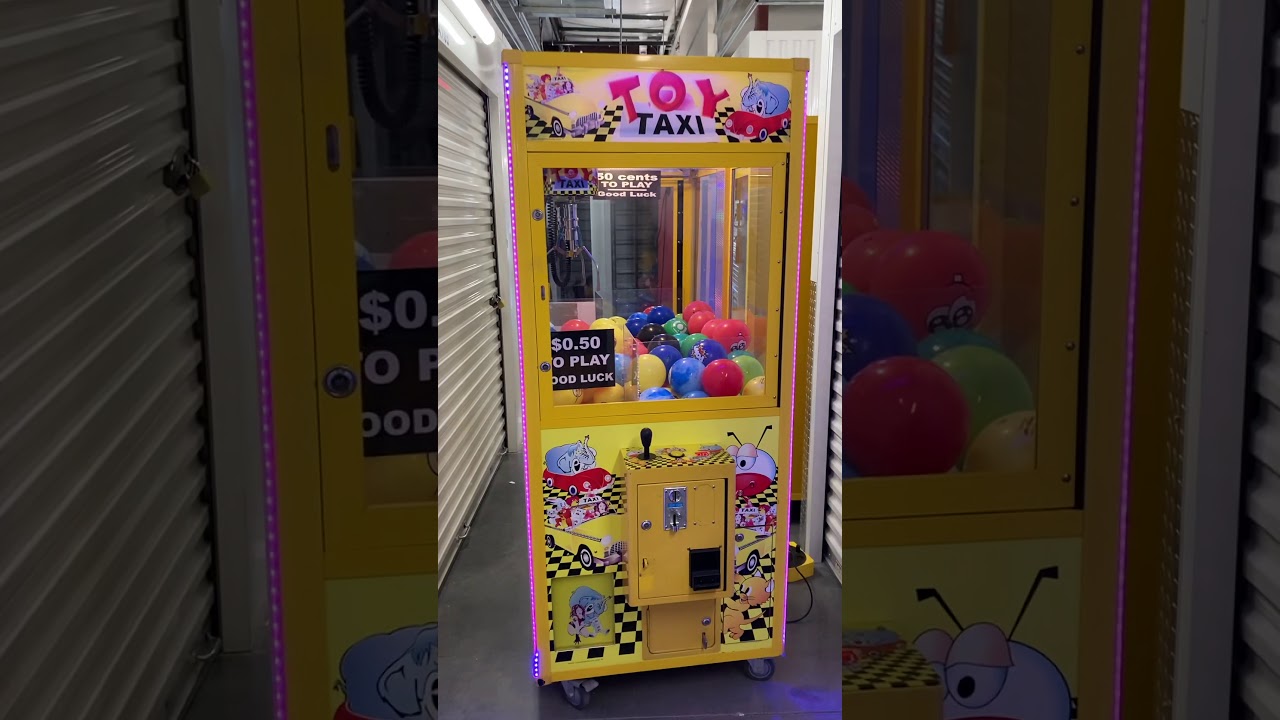 31” Toy Taxi Claw Machine