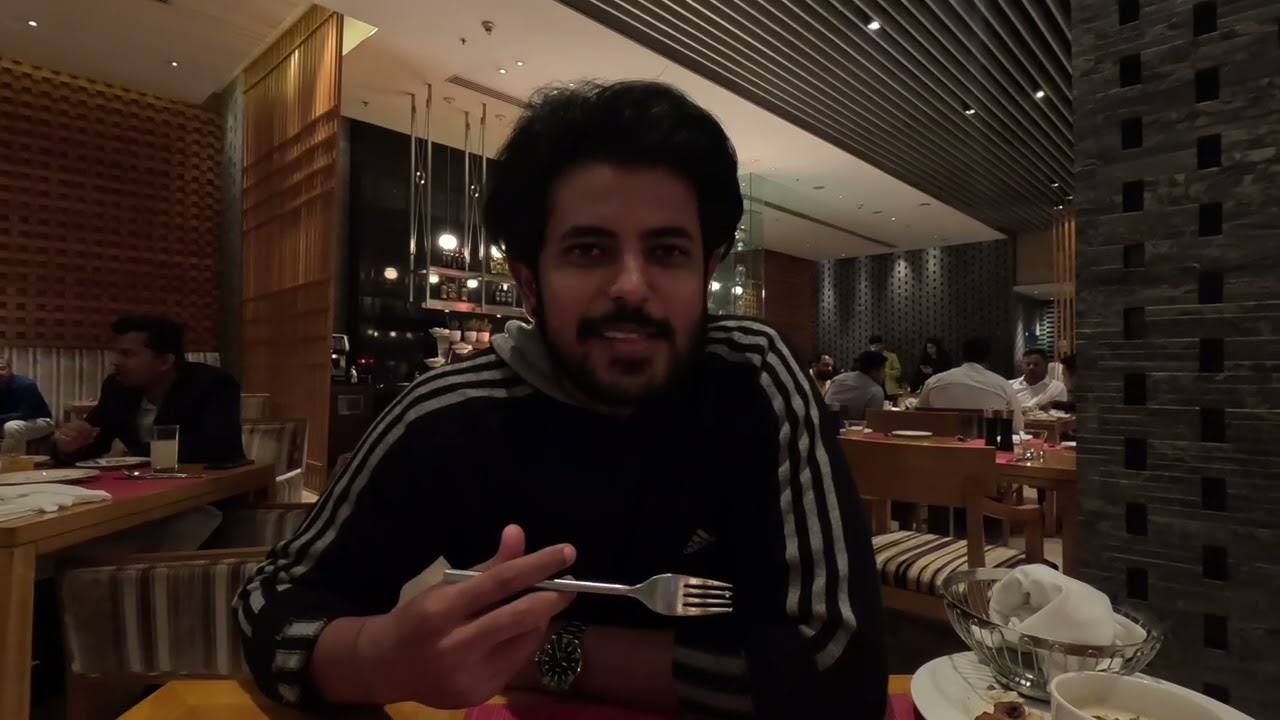ANIVERSARY in a 5⭐️ #buffet #trendingfoodvideos #unlimitedfood #foodvlog #jwmarriot ❤️✨