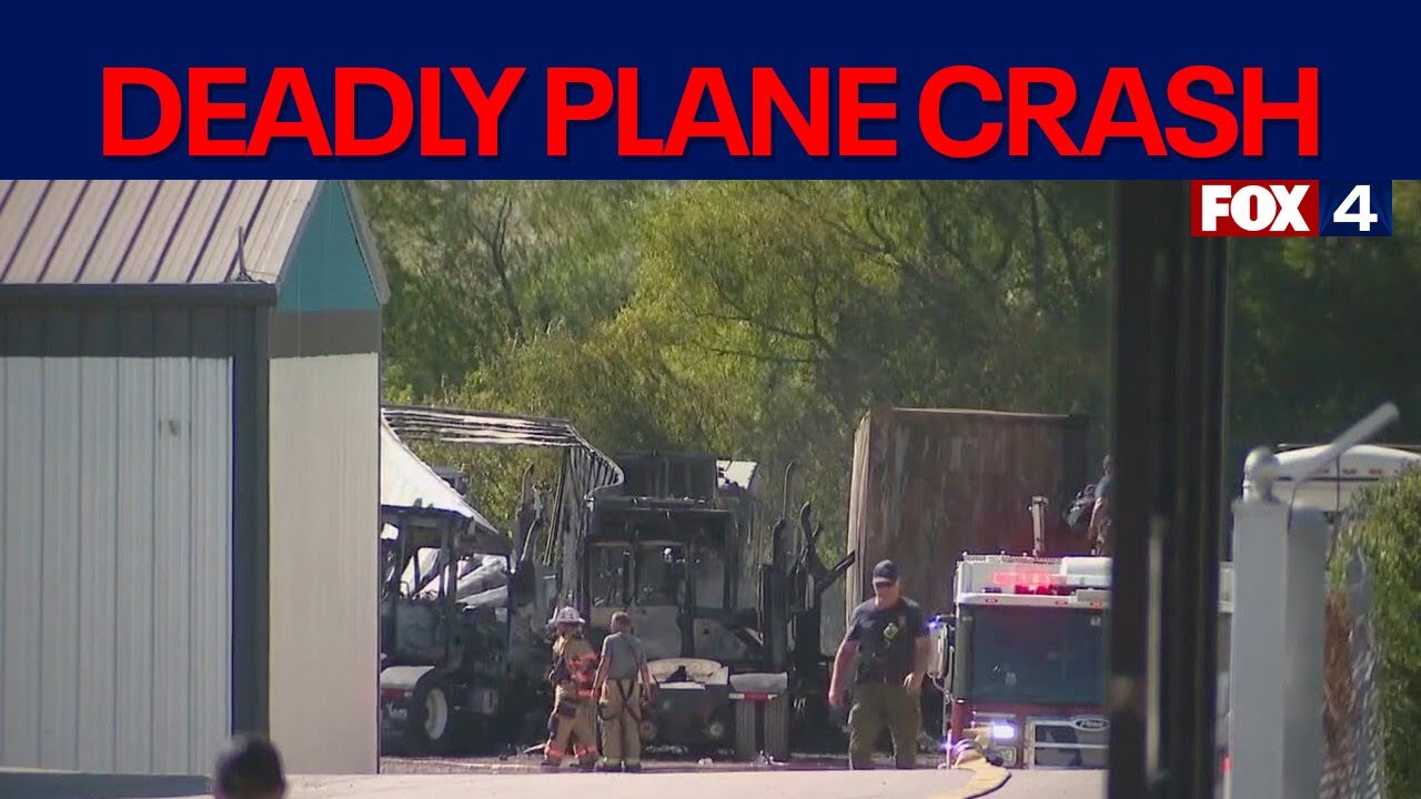 Small plane crash leaves 2 dead near Hicks Airfield