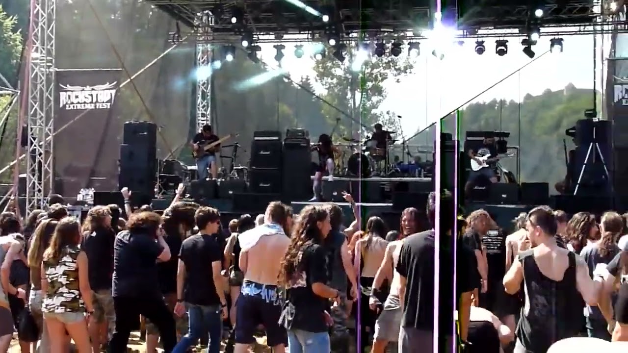 Jinjer - WhosGonnaBeTheOne (2015).