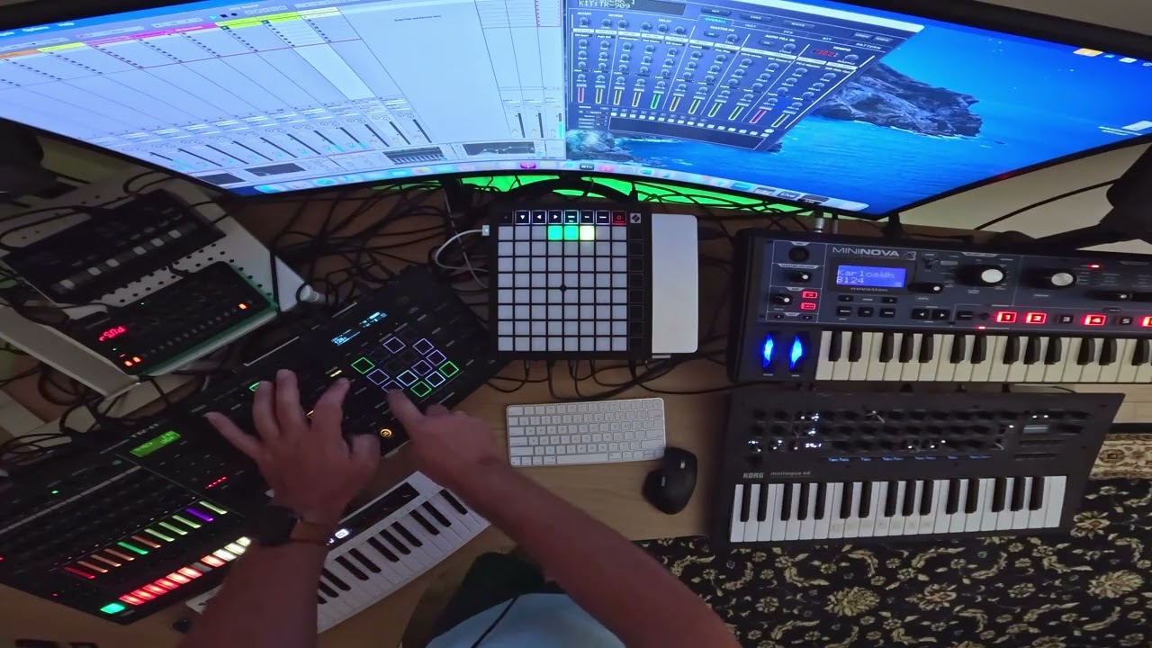 JEROOM - Trance Mood Sunday (Roland TR8S, Toraiz Squid, Korg Miniloque XD)