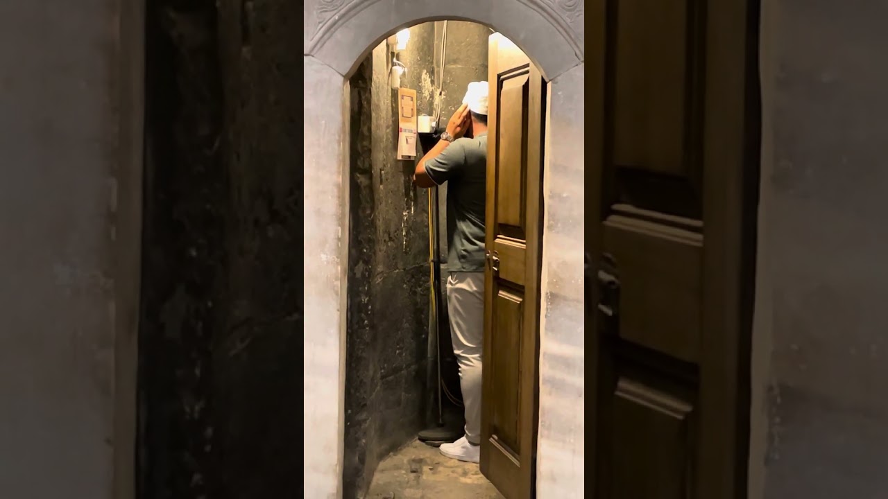 Eminönü Yeni Camii Yatsı Ezanı