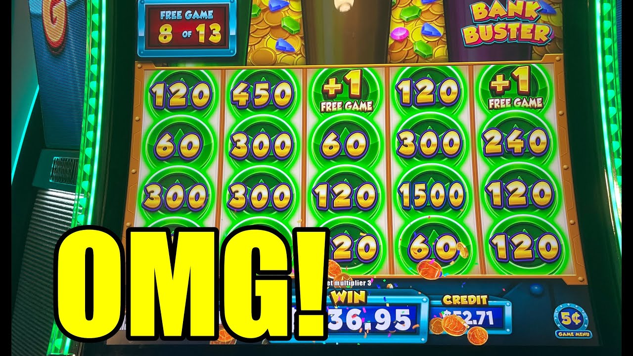 I got a SUPER RARE Full Screen on Bank Buster Slot!