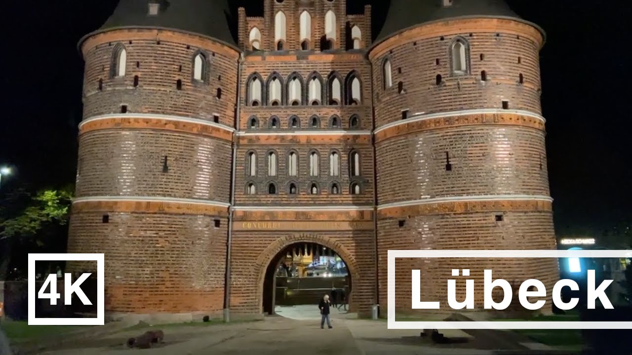 [4K 60FPS] Lübeck walking tour at night - Holstentor, Breite Straße, Untertrave