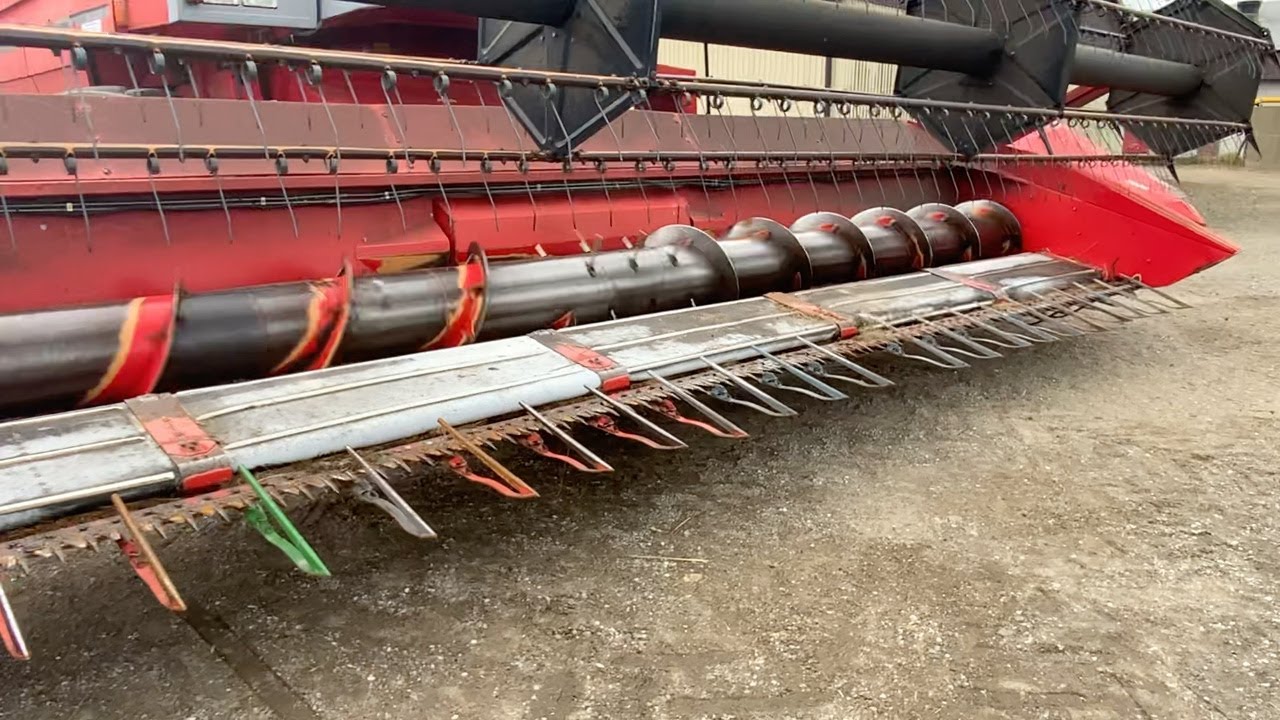 Köp Skördetröska Massey Ferguson 40 RS på Klaravik