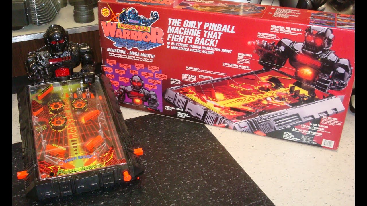 Megatron Pinball Warrior 1993 Toy Biz. The pinball machine that fights back !