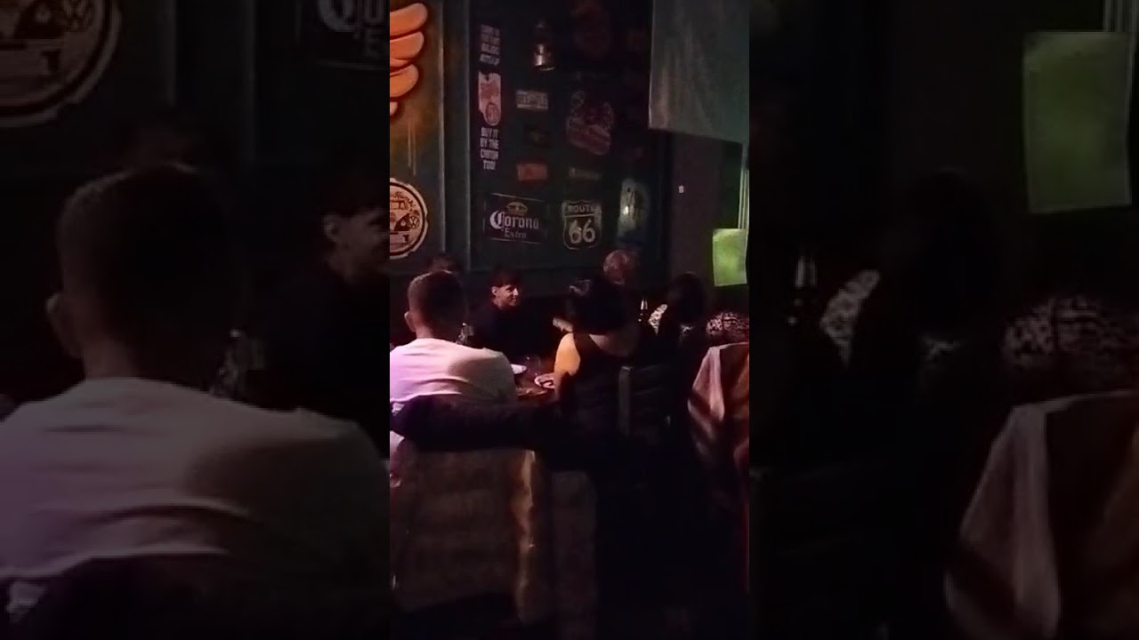 Karaokeando  un rato en santo remedio 