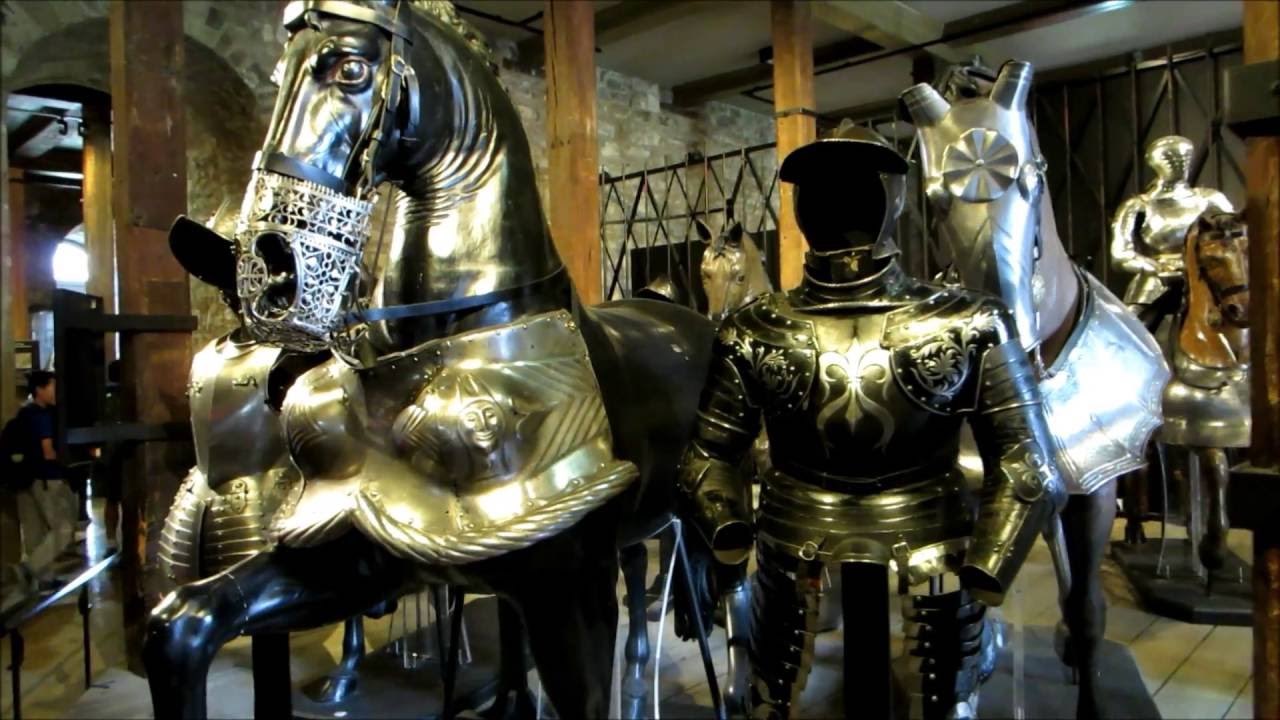 Awesome armor and weapons in the Tower of London