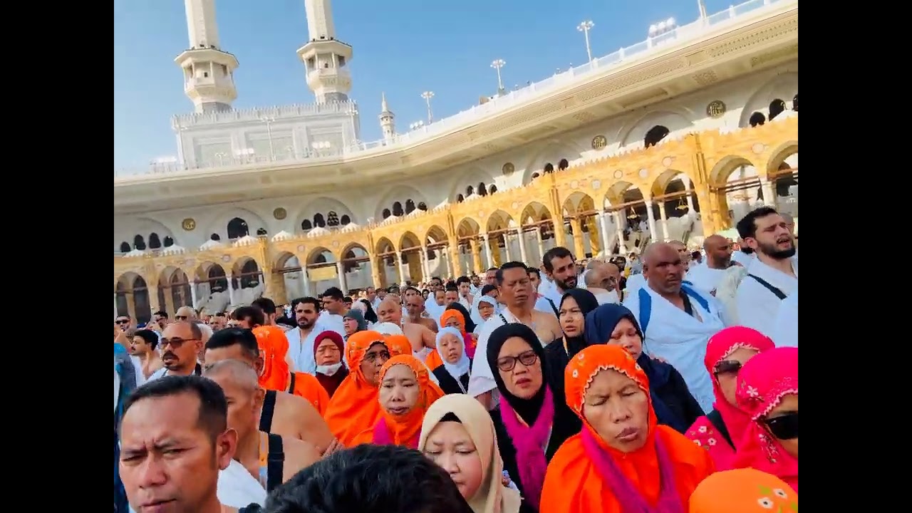 Tawaf wada bersama jamaah al RIFA’EI al hasani malang jatim 