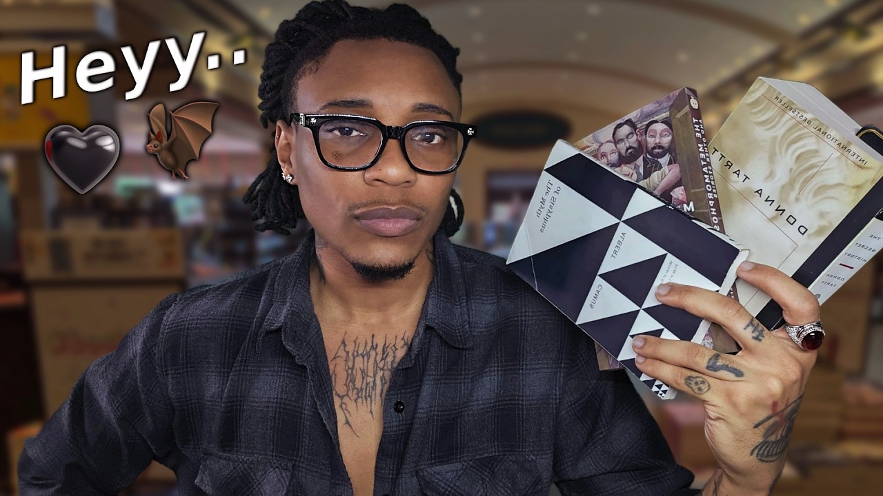 ASMR Introverted Boy at Barnes & Noble Is Interested in You 📚