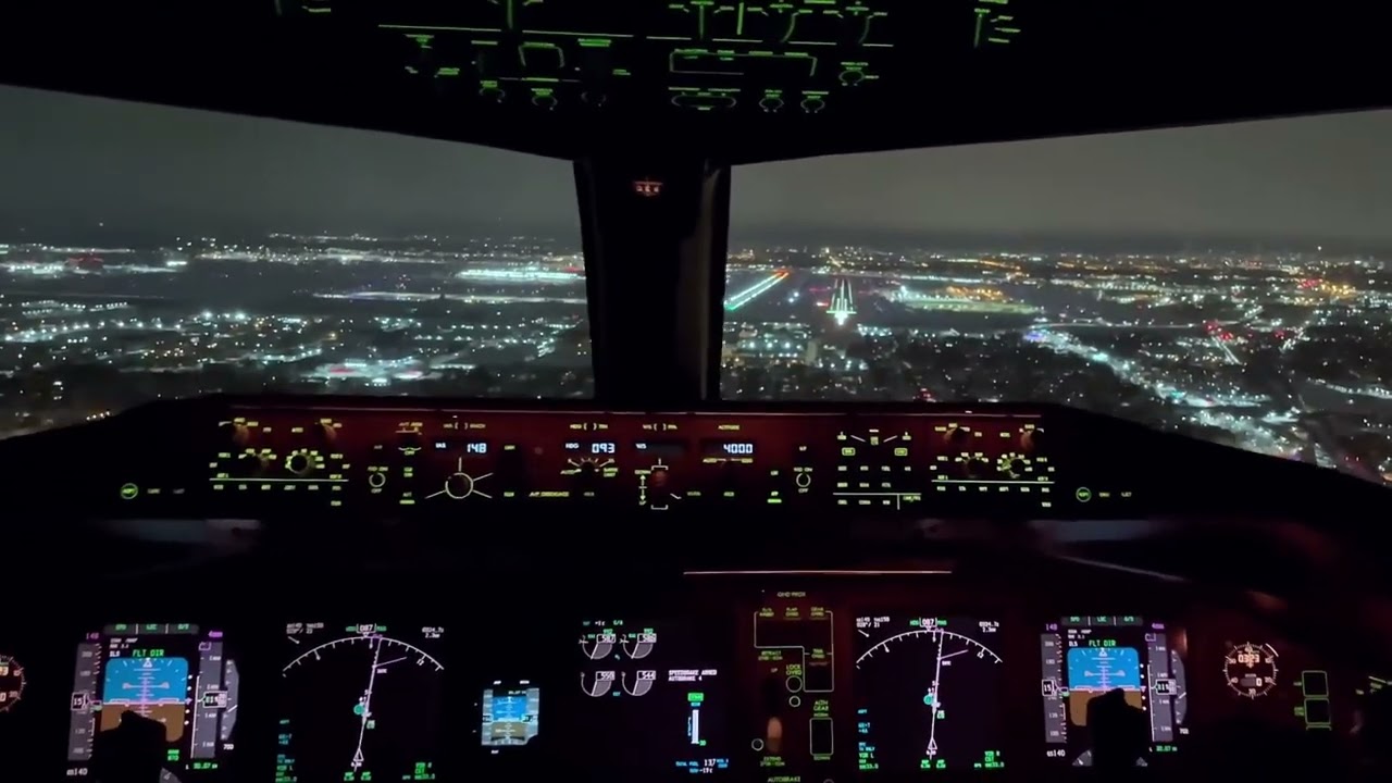 Boeing 777 Crosswind Landing Cockpit View | Plane Spotting
