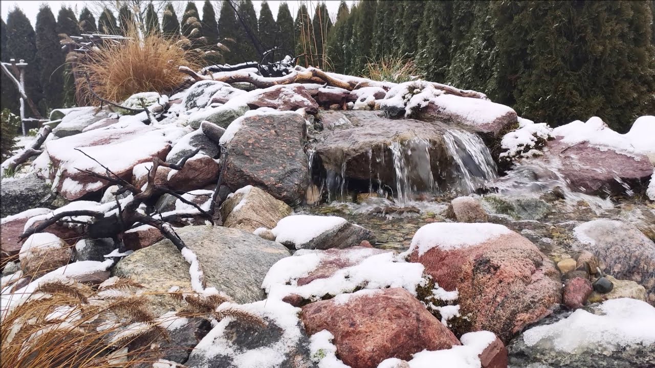 Kaskada ogrodowa - zima ❄️ Cascade Waterfall Pond in the Garden in winter