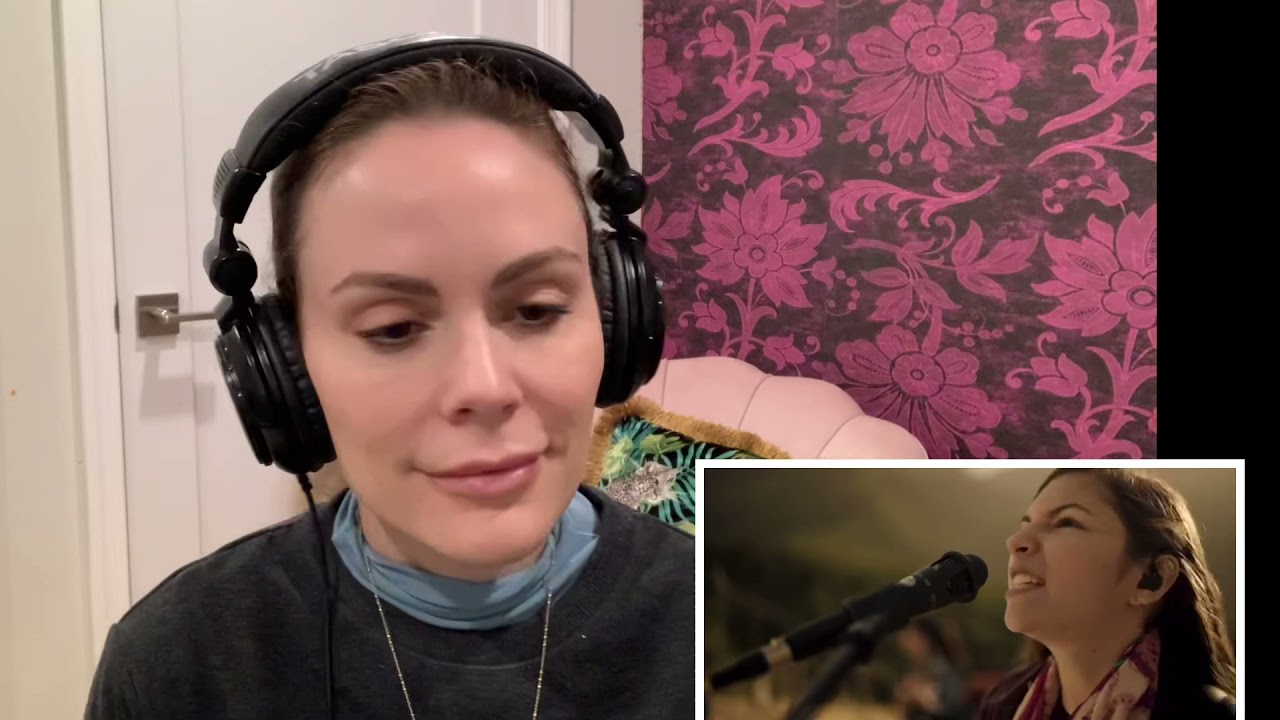Emmy winning singer reacts to The Warning “The Pretender” Foo Fighters Cover (2016) [Miki’s Tips 🎤]