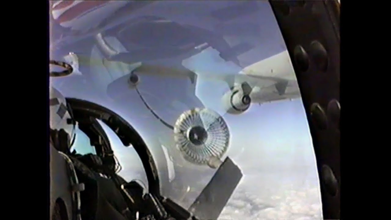 Tomcat Memories video: VF-211 F-14A Tomcats tanking, Op Southern Watch, 1997