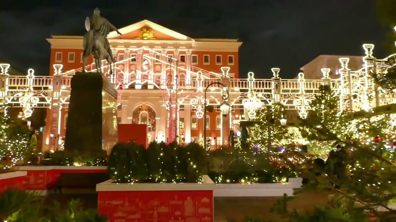 🎪 Новогодняя Москва: Тверская площадь, Тверской бульвар, ресторан 