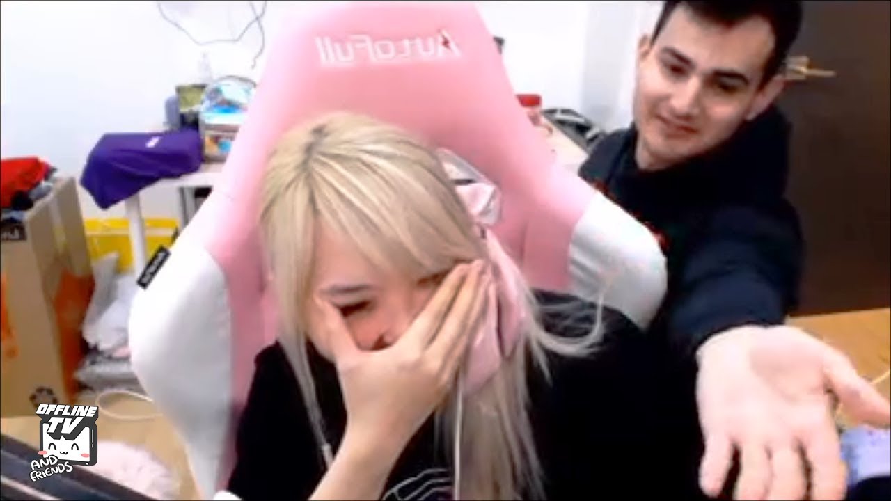 Fed Trolling Yvonne | Fuslie's Face Mask?