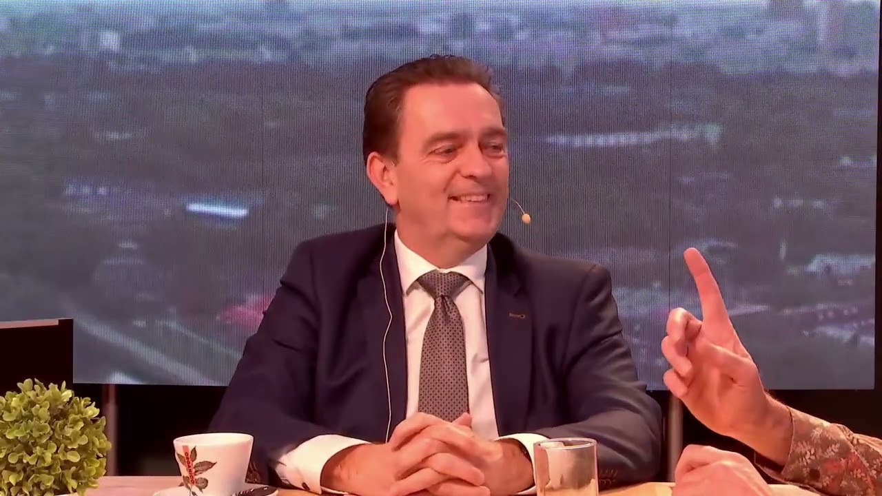ZFM Zoetermeer - Het 10 minuten 'functioneringsgesprek' met de Burgemeester