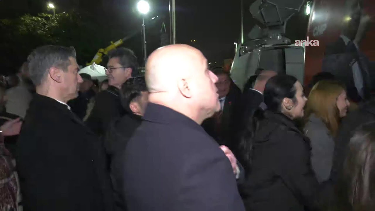 CHP Genel Başkanı Özgür Özel Saraçhane'ye yürüyor İstanbul #Canlı