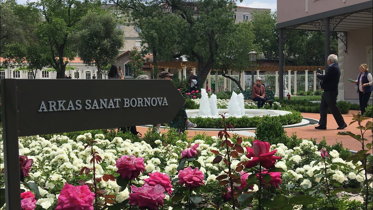 Arkas Mattheys köşkünün şahane bahçesi 🌹🍀 #arkasmattheysköşkü