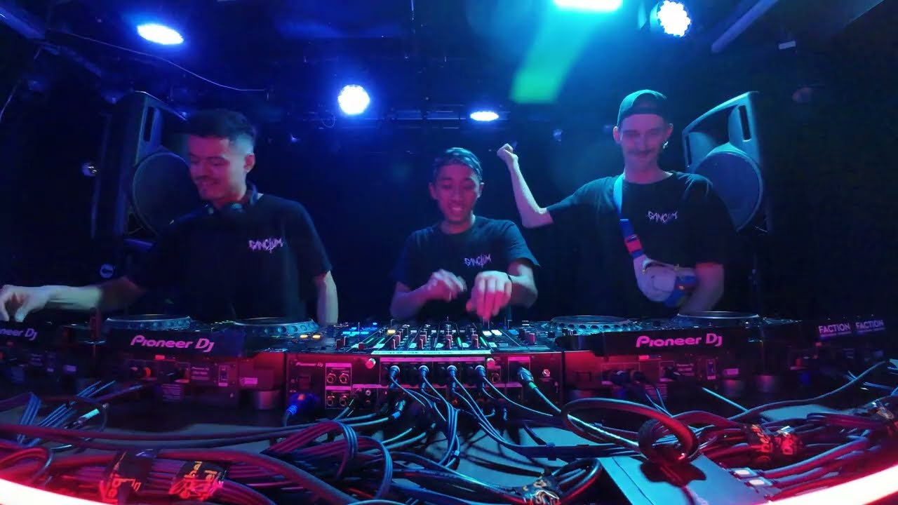 NEUROBOYS: CORT-X B2B HARDFIELD B2B TMASTER - LIVE @ EHV BASS CULTURE