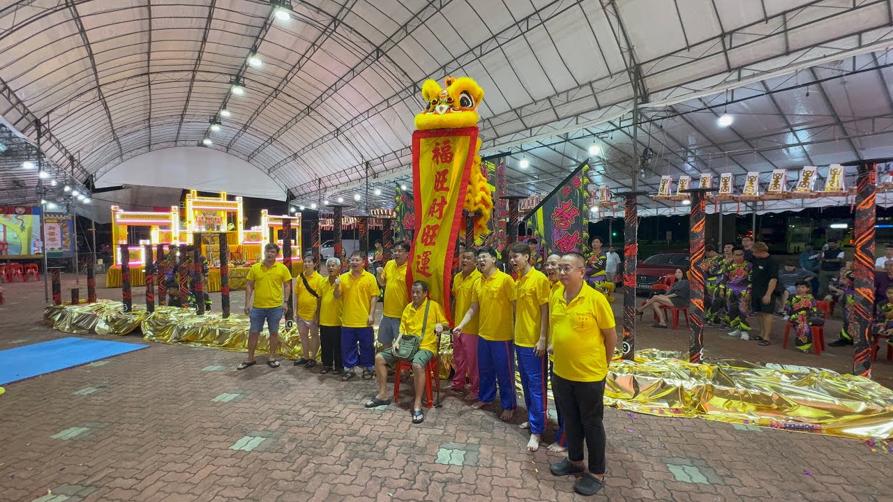 獅城揚威文化團 Yang Wei Lion Dance High Poles Performance at Shan Fu Gong Sheng Fo Tang 25 Dec 2025
