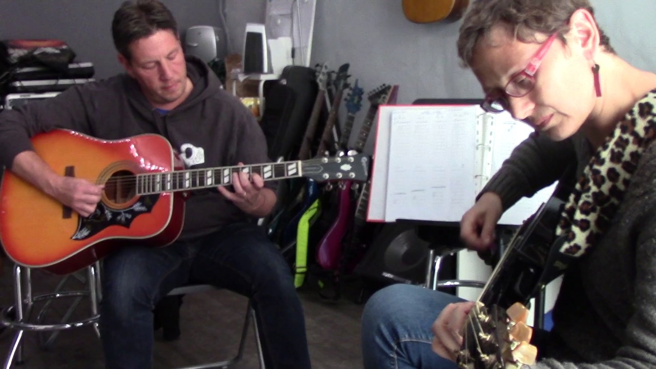 Cours de guitare Marseille - Cours Folk  - Epiphone Hummingbird - Ibanez Euphoria Steve Vai