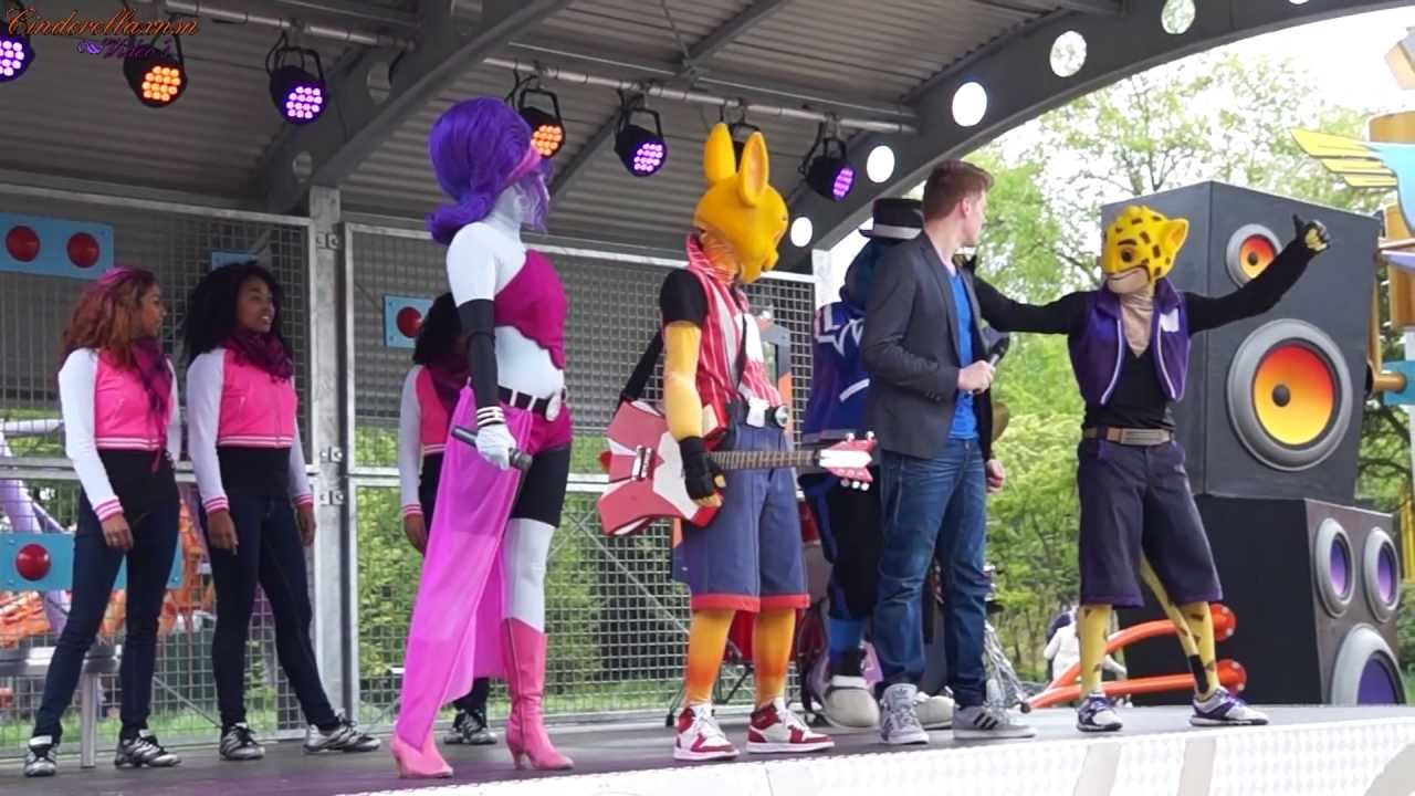 Straatshow van De WAB, Walibi Holland 12 Mei 2013