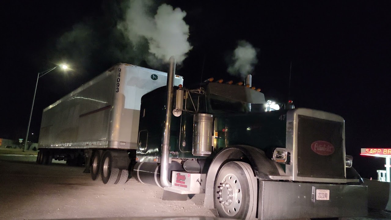 2000 Peterbilt 379 EXHD Cummins Signature 600 cold start !