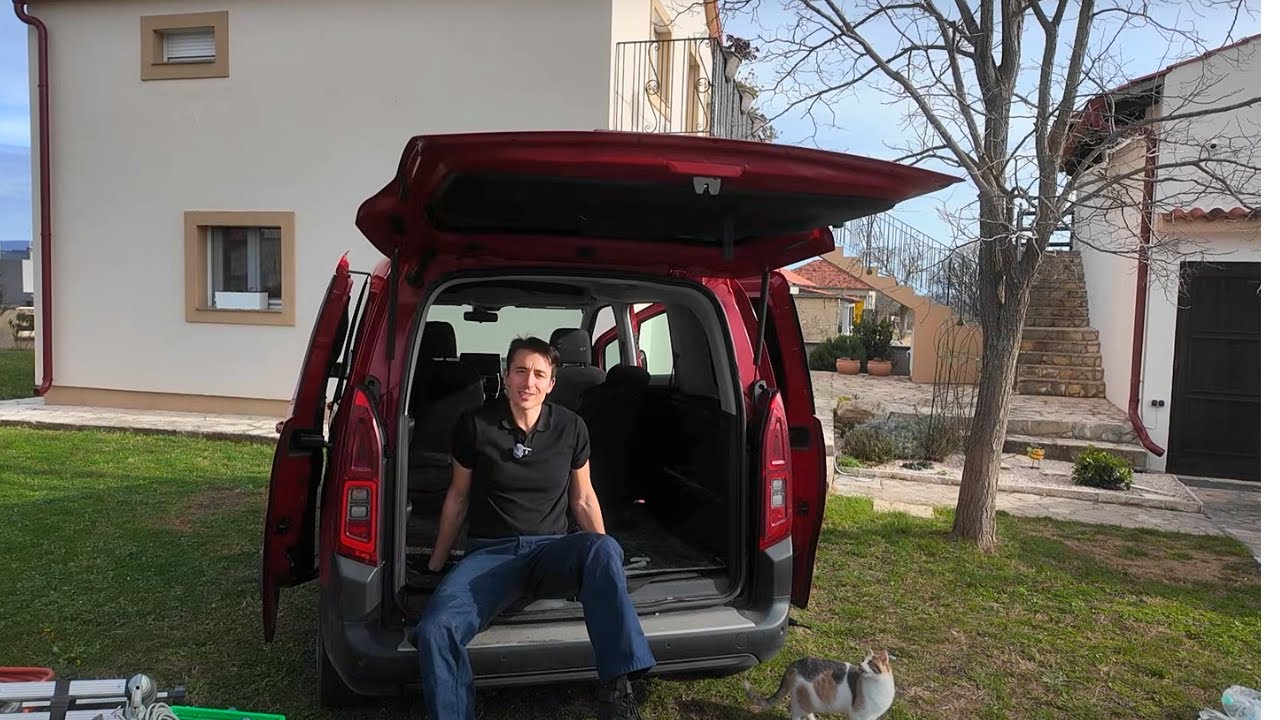How I Moved From UK & Designed My Dream Life – And How You Can Too