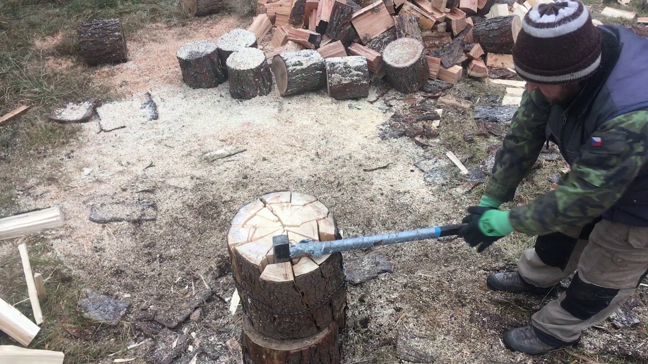 Štípání dřeva kalačem