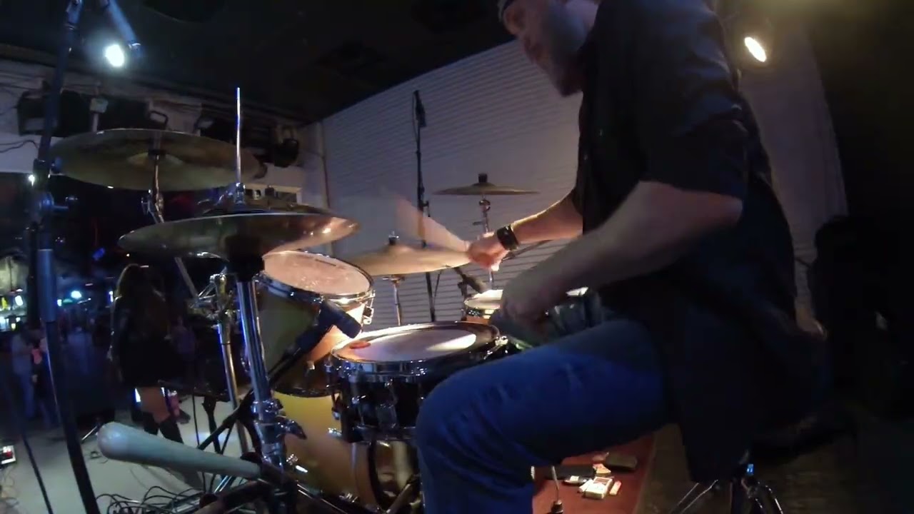 Roadhouse blues (The Doors) cover by Rocket Queen LTX