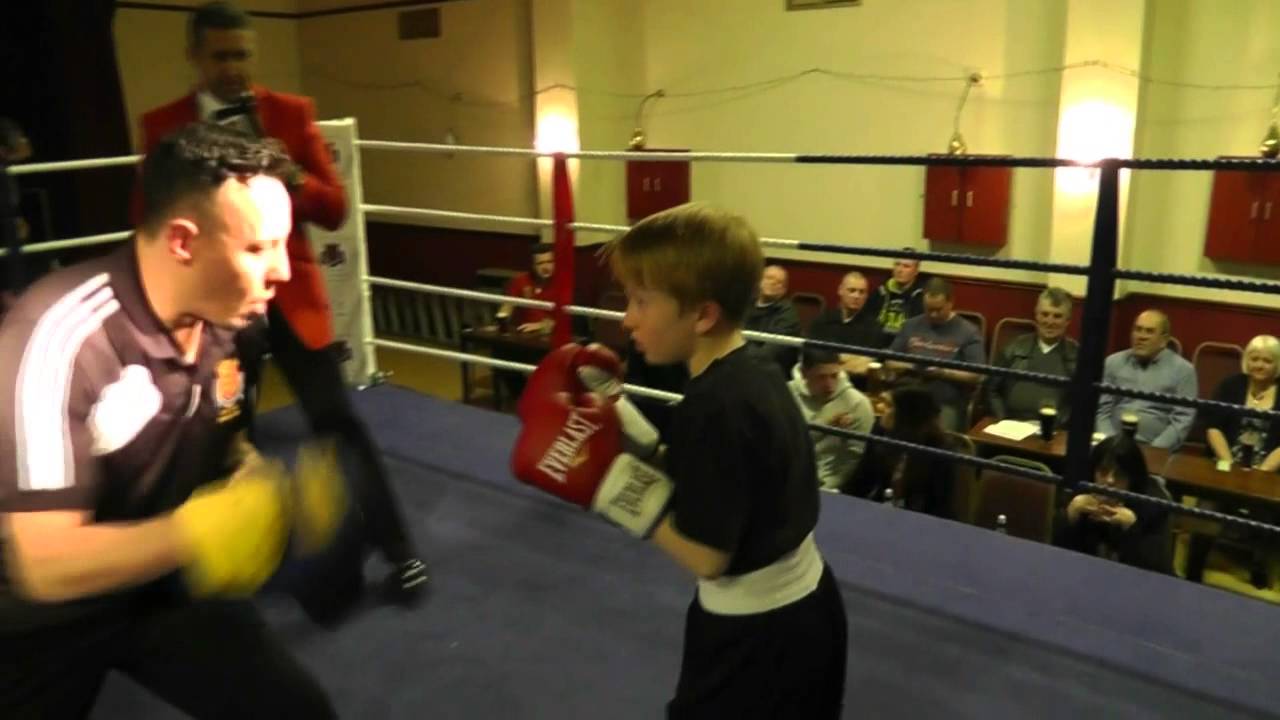 City of Hull Boxing Club and Childrens Demo.avi