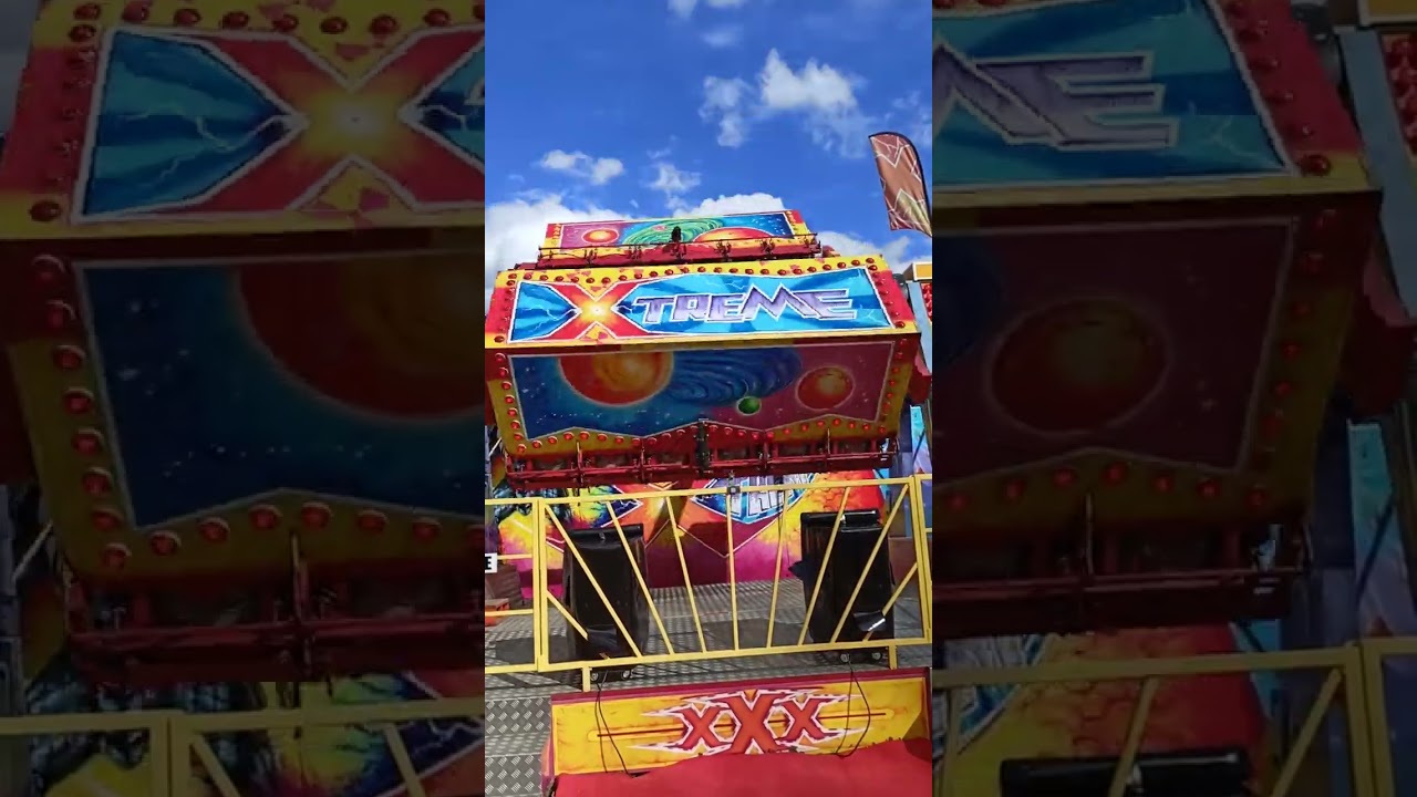 la personne dedans c'est moi. manège : Xtreme . foire  de Toul 2023