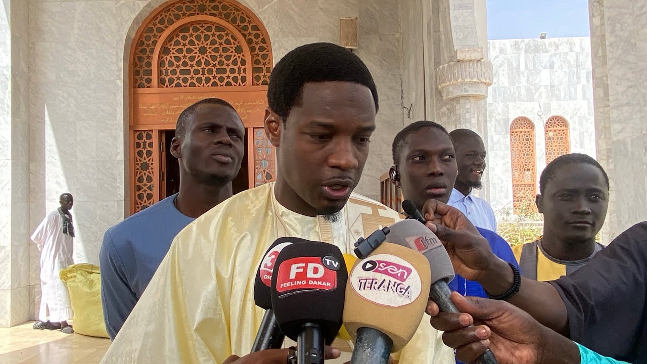 La réaction de Pape Djibril Fall après la prière à la grande mosquée de Massalikoul djinaan...