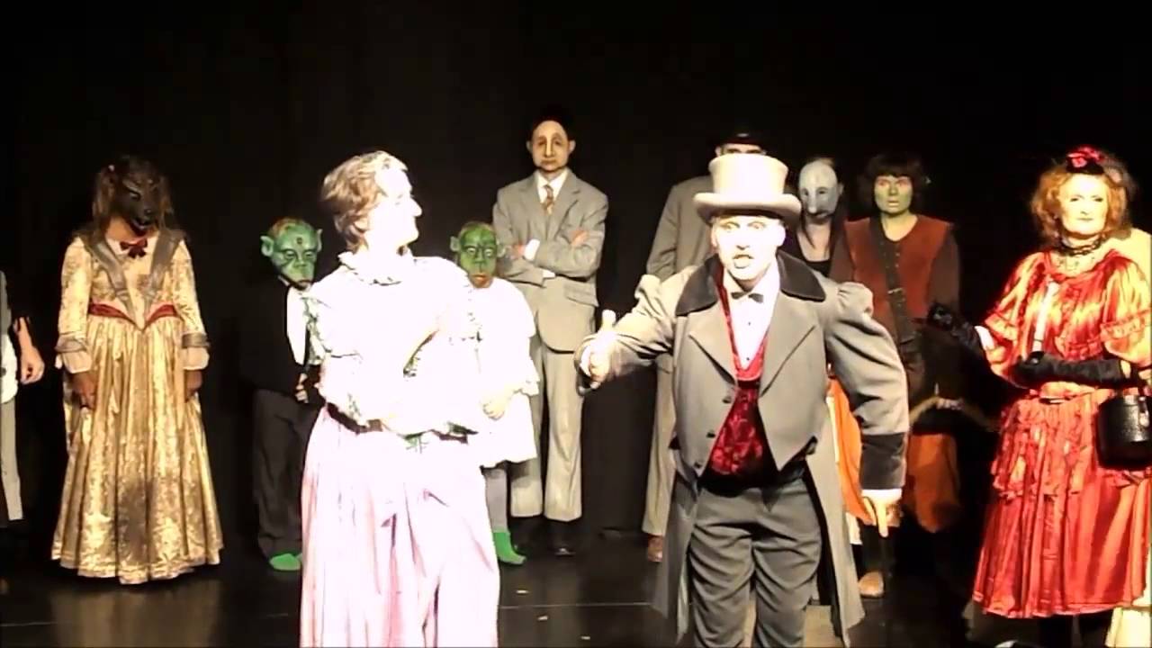 Gruselfest zu Halloween Im Figurentheater-Kolleg