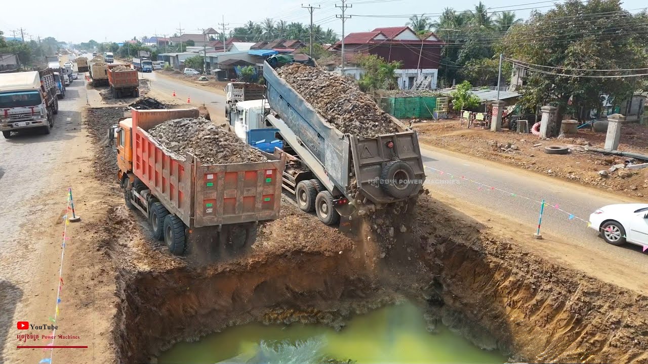 Cheerful Starting Job Skill Repair Middle​​​ Of Cracked​ Zoom Road With Vehicles 25t & Dozer KOMATSU