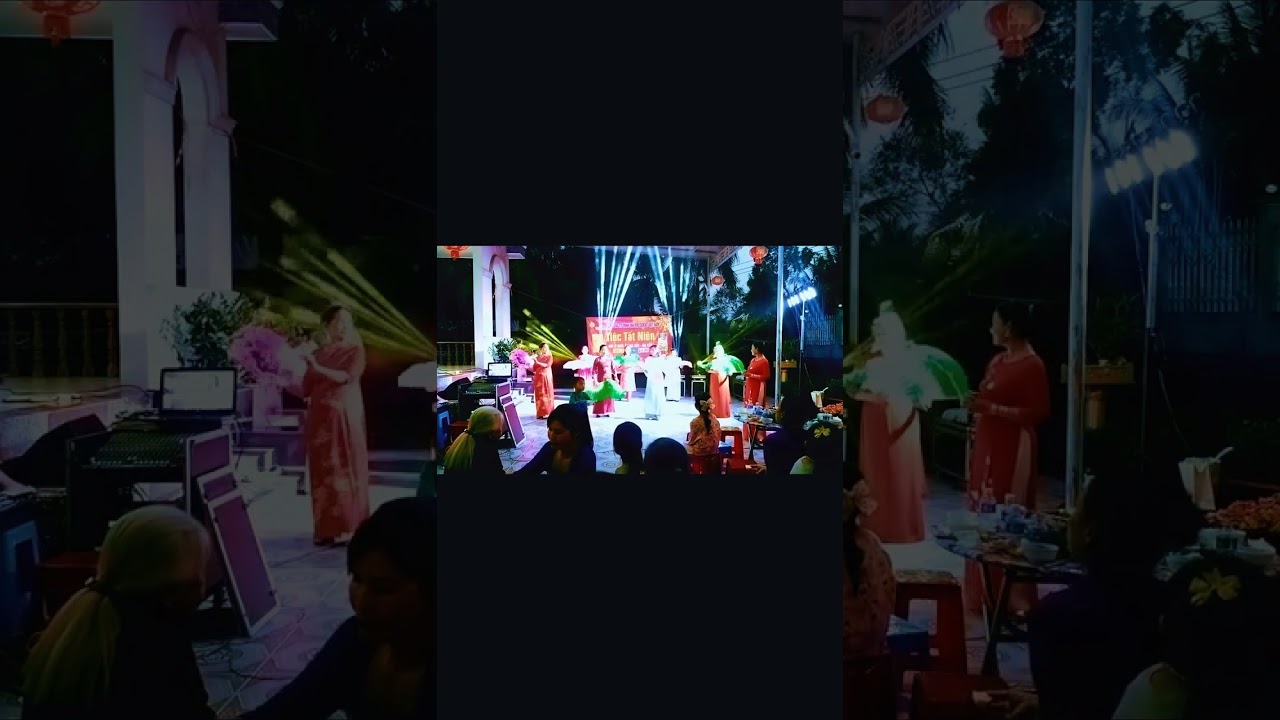 Tiết mục múa Cánh thiệp đầu xuân